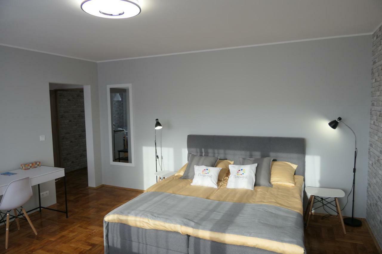 פז'מיסל Ares Apartments מראה חיצוני תמונה